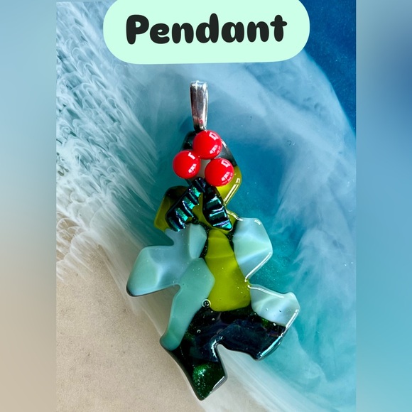 Bonnie’s Bling One Of A Kind Fused Glass Jewelry and Accessories to Wear. - Picture 3 of 16